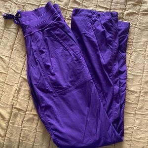 Lululemon pants